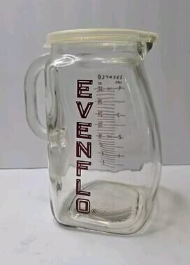 Vintage Evenflo Glass Baby Formula Milk Jug Measuring Pitcher 4 Cup WITH LID